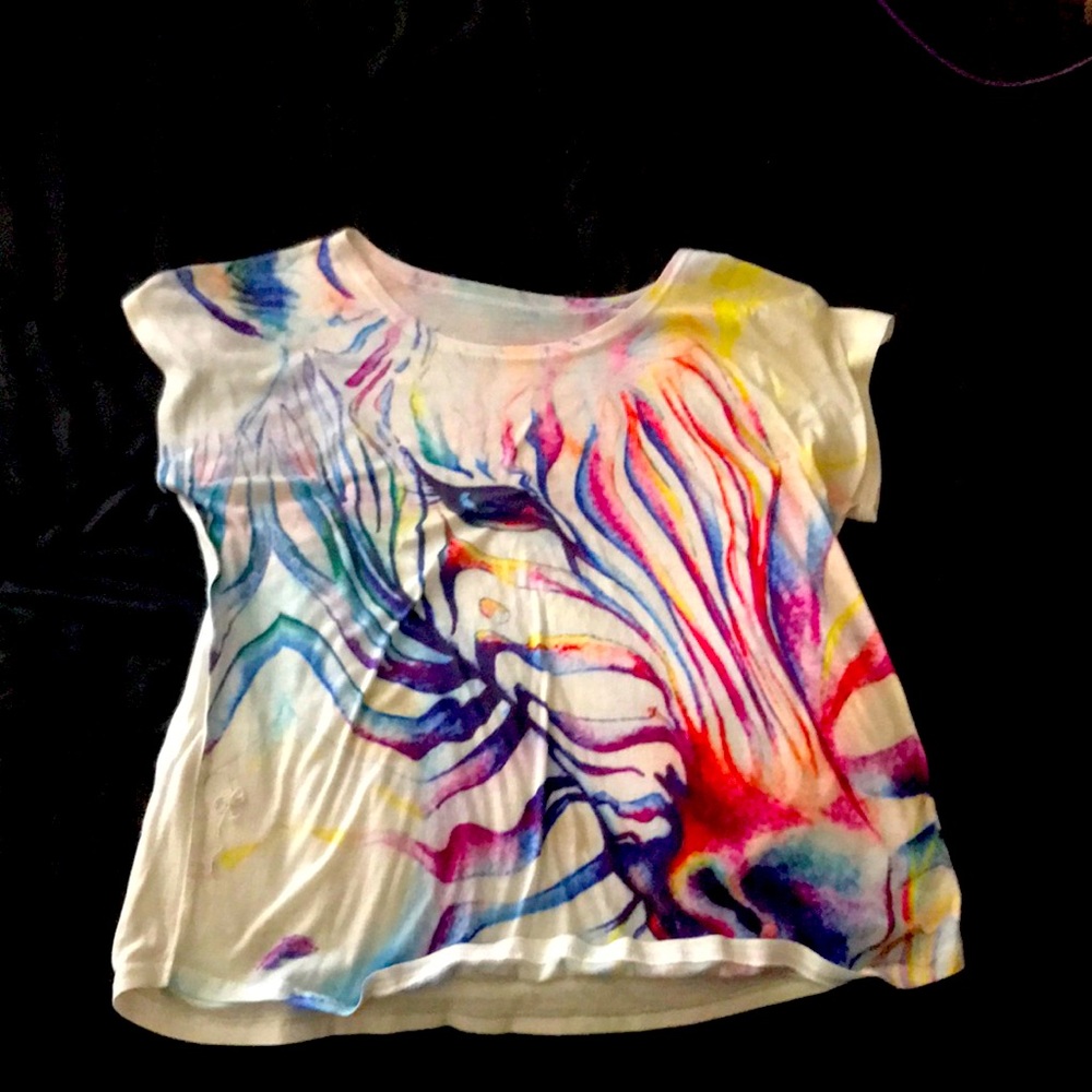 Lovely Used rainbow zebra t-shirt 35%cotton and 65% polyester brand is Unknown n